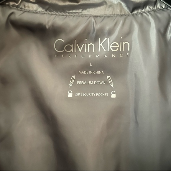 Calvin Klein Performance Metallic Puffer Vest - Picture 2 of 3